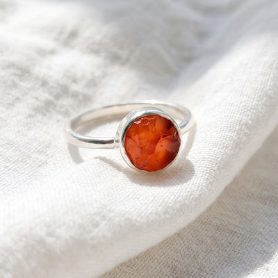 Raw Carnelian Ring — Courage, Creativity & Unstoppable Energy