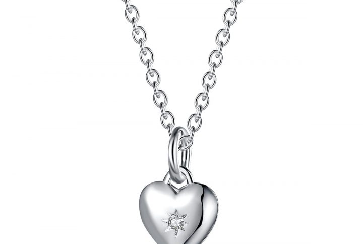 silver heart pendant necklace