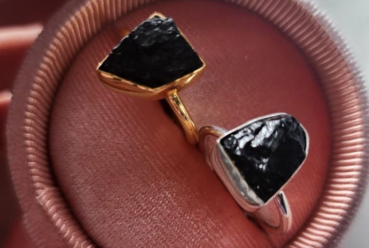 black tourmaline ring